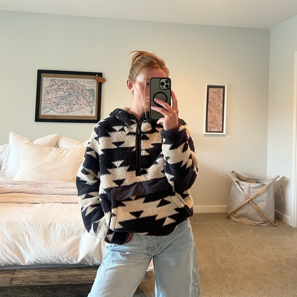 The North Face half zip fleece hoodie - Picture 2 of 8